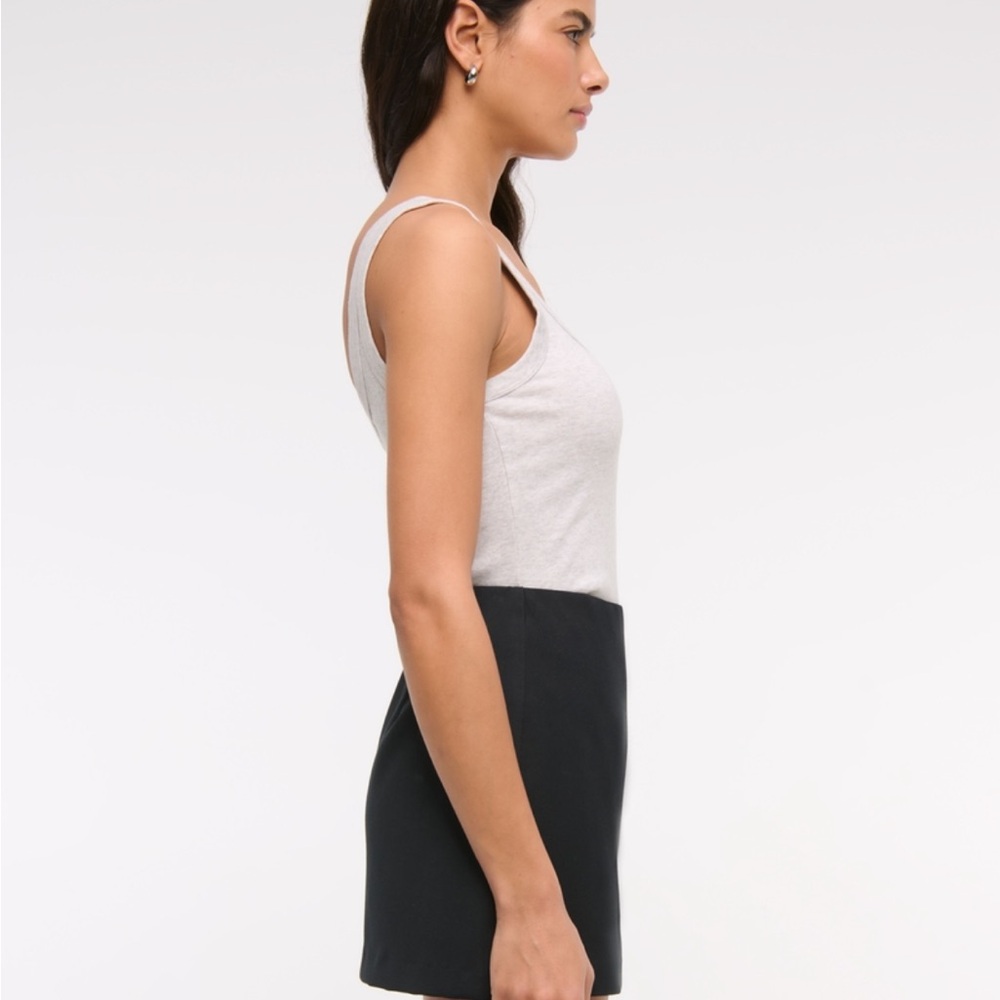 NWT Abercrombie & Fitch Black “Scarlett” Mini Skort - Picture 4 of 7